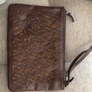 Vintage BCBG MAX AZRIA leather wristlet. EUC